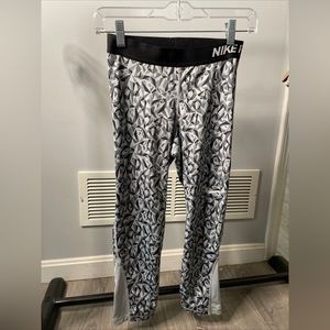 Nike Pro Leggings Small